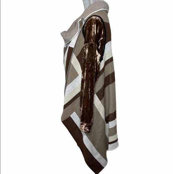 TRIBAL Brown / Tan Reversible Sweater Vest OS - Picture 5 of 9